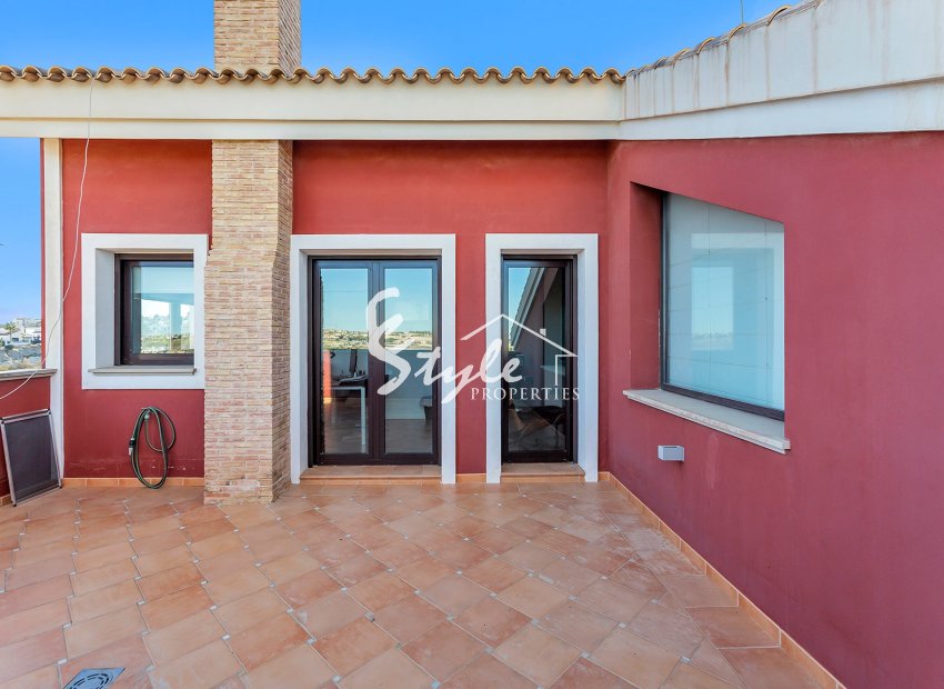 Resale - Villa - Algorfa (montemar) - La Finca Golf Resort