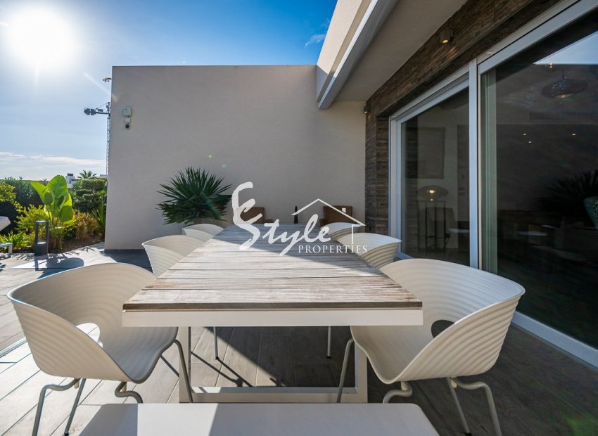 Resale - Villa - Algorfa (montemar) - La Finca Golf Resort