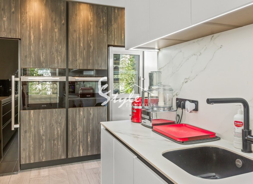 Resale - Villa - Algorfa (montemar) - La Finca Golf Resort