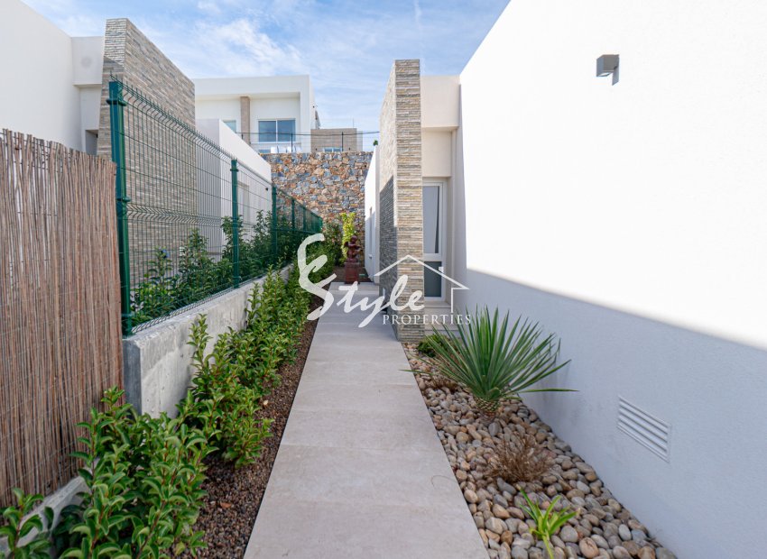 Resale - Villa - Algorfa (montemar) - La Finca