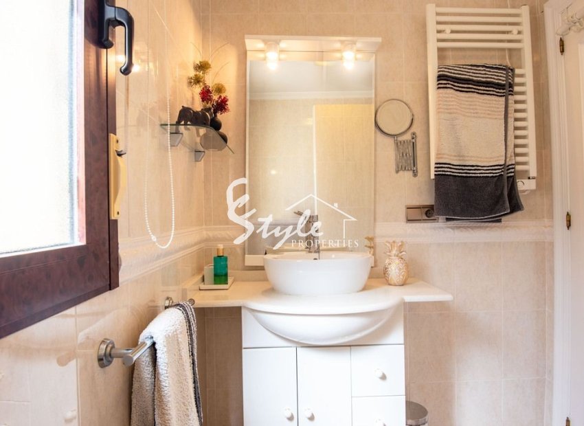 Resale - Villa - Algorfa