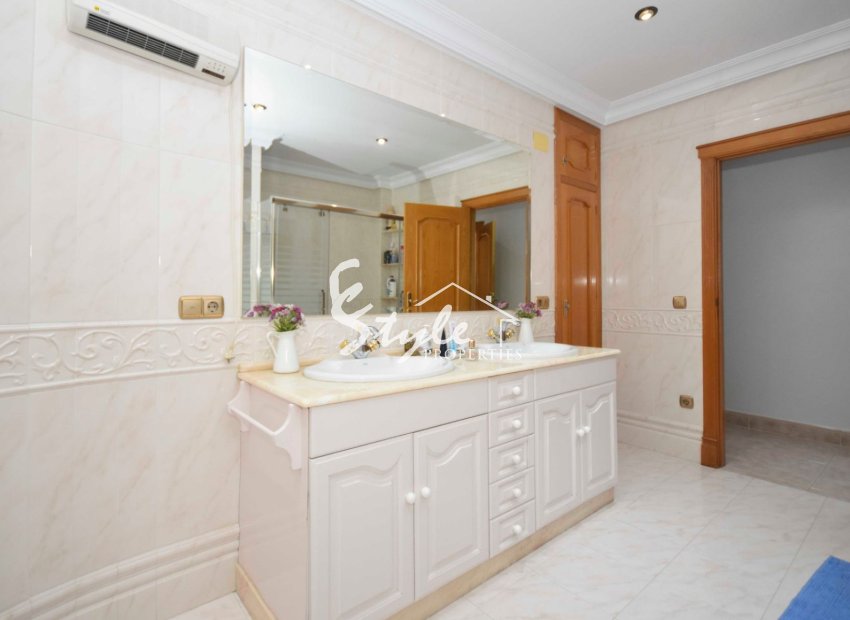 Resale - Villa - Alicante - Callosa De Segura