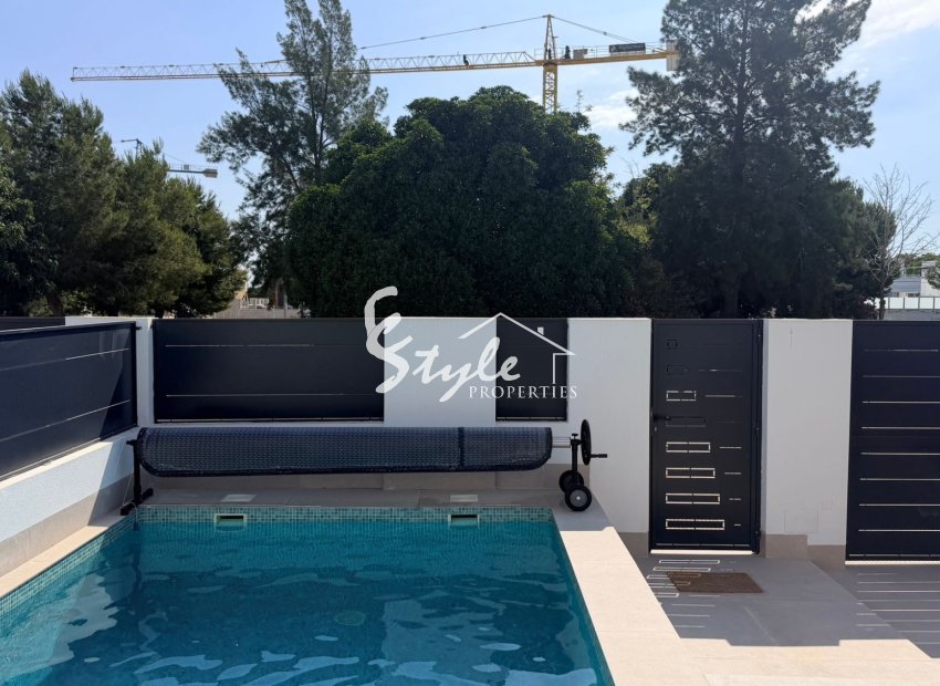 Resale - Villa - Alicante - Dolores
