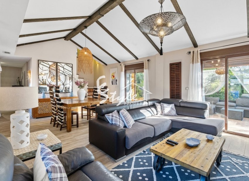 Resale - Villa - Alicante - El Poble Llevanti