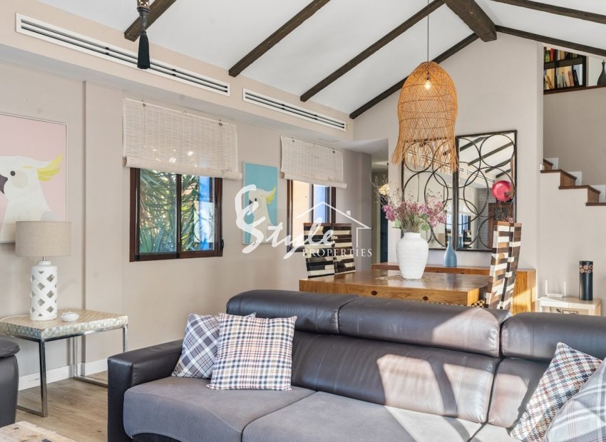 Resale - Villa - Alicante - El Poble Llevanti