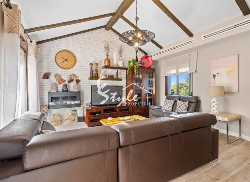 Resale - Villa - Alicante - El Poble Llevanti