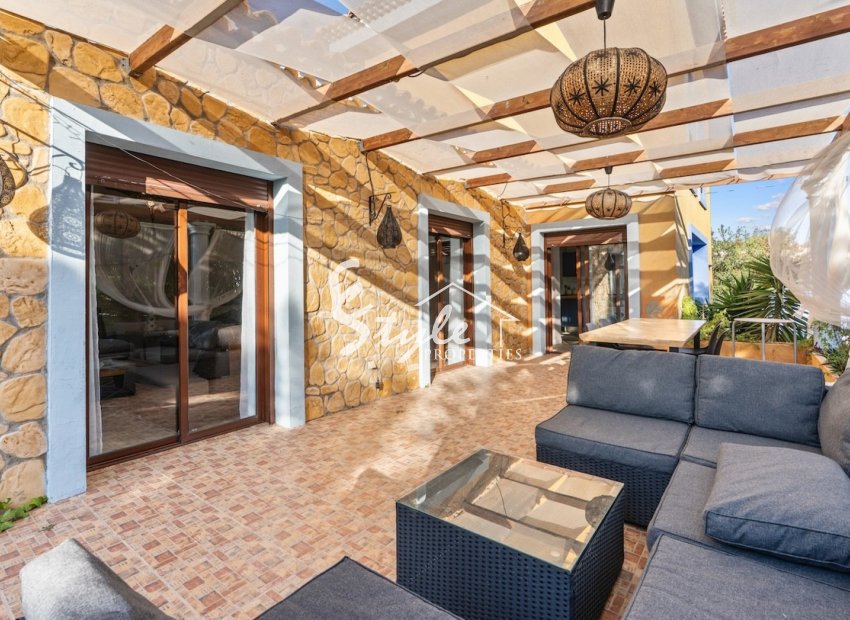 Resale - Villa - Alicante - El Poble Llevanti