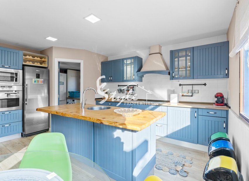 Resale - Villa - Alicante - El Poble Llevanti