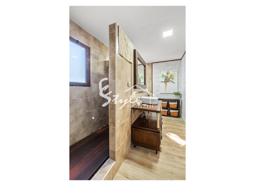 Resale - Villa - Alicante - El Poble Llevanti