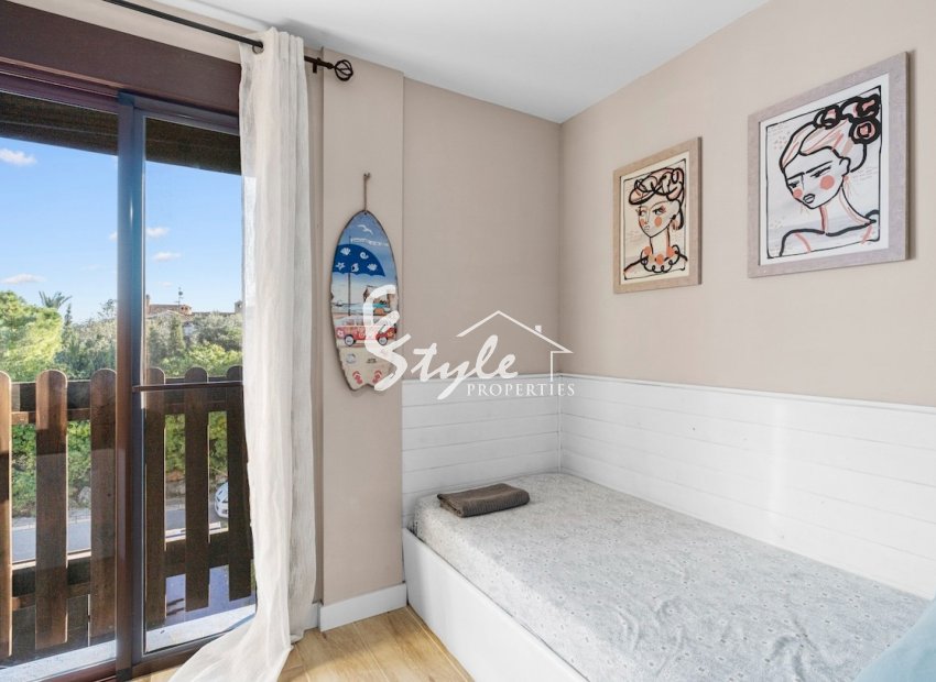 Resale - Villa - Alicante - El Poble Llevanti