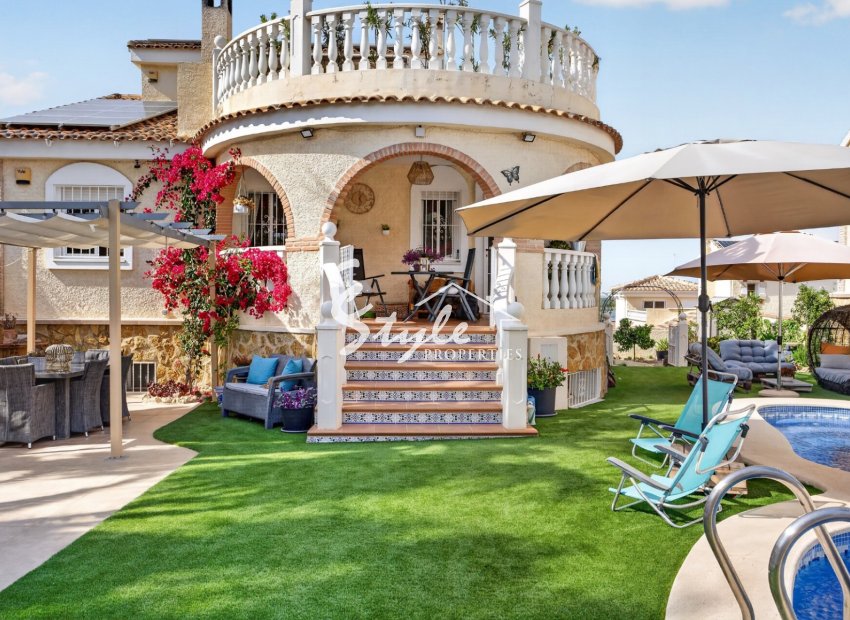 Resale - Villa - Alicante - Monte Y Mar