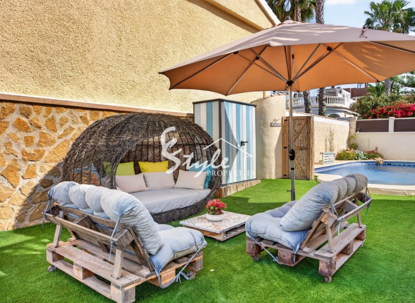 Resale - Villa - Alicante - Monte Y Mar