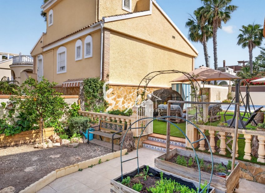 Resale - Villa - Alicante - Monte Y Mar