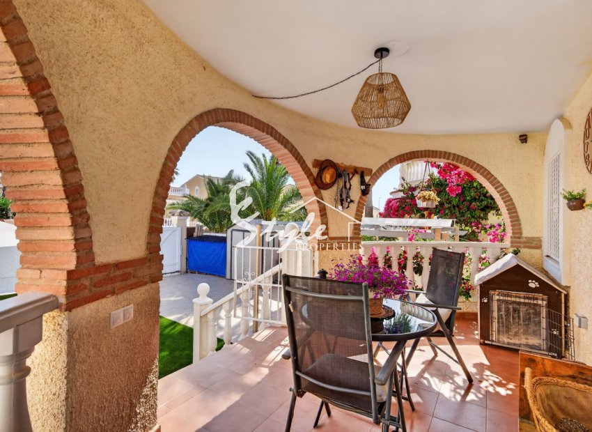 Resale - Villa - Alicante - Monte Y Mar