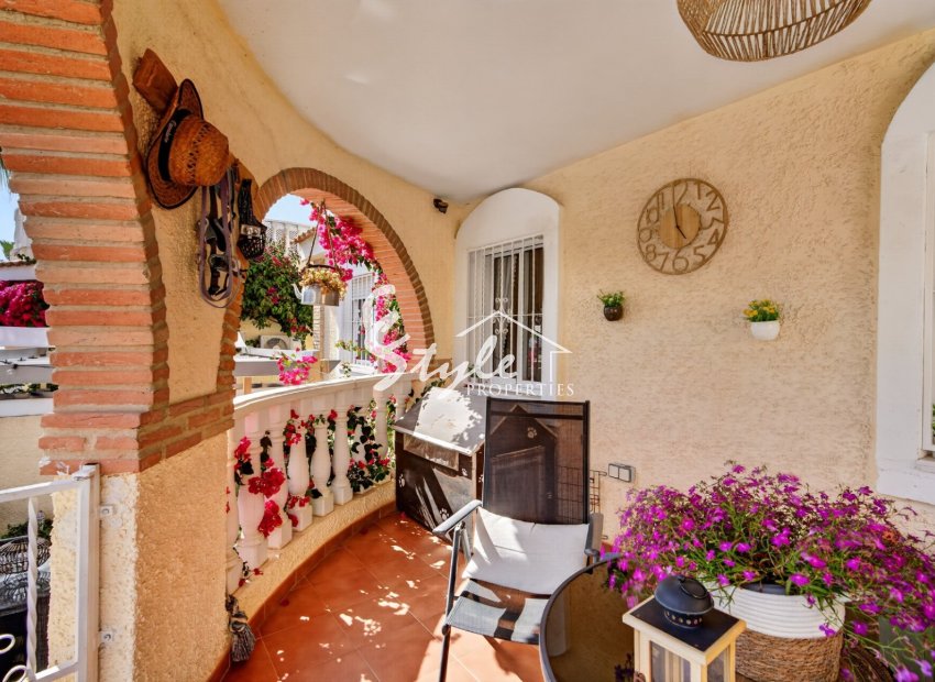 Resale - Villa - Alicante - Monte Y Mar