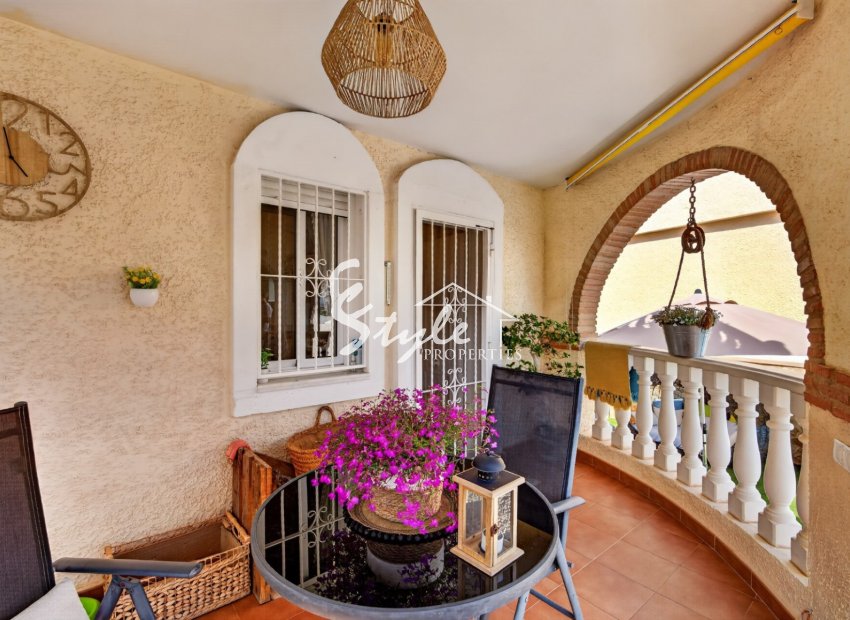 Resale - Villa - Alicante - Monte Y Mar