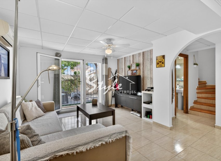 Resale - Villa - Alicante - Monte Y Mar
