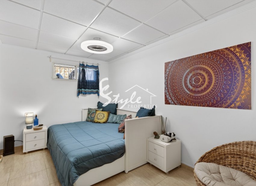 Resale - Villa - Alicante - Monte Y Mar