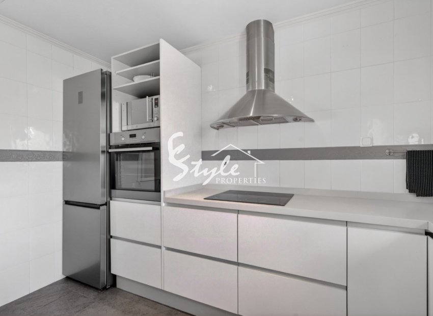 Resale - Villa - Alicante - Santa Pola