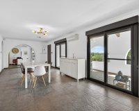 Resale - Villa - Alicante - Santa Pola