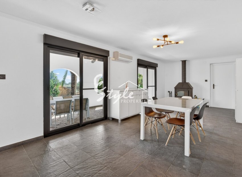 Resale - Villa - Alicante - Santa Pola
