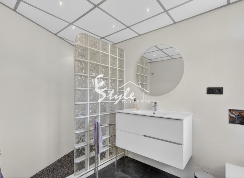 Resale - Villa - Alicante - Santa Pola