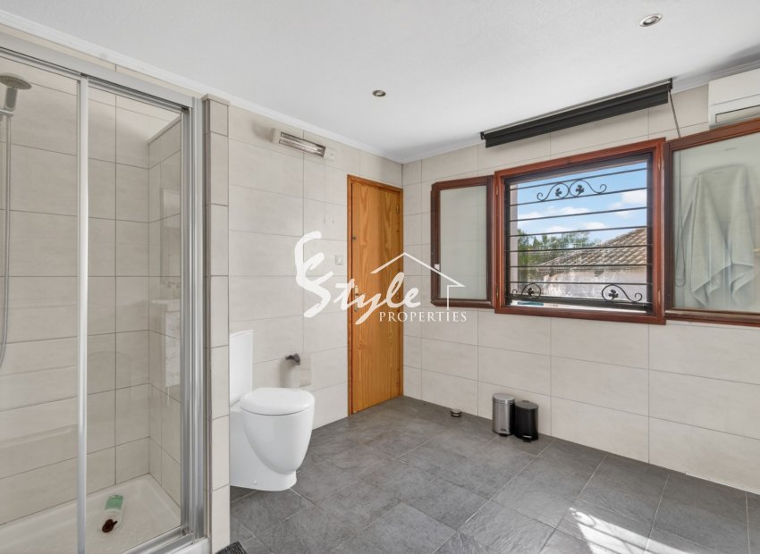 Resale - Villa - Alicante - Santa Pola