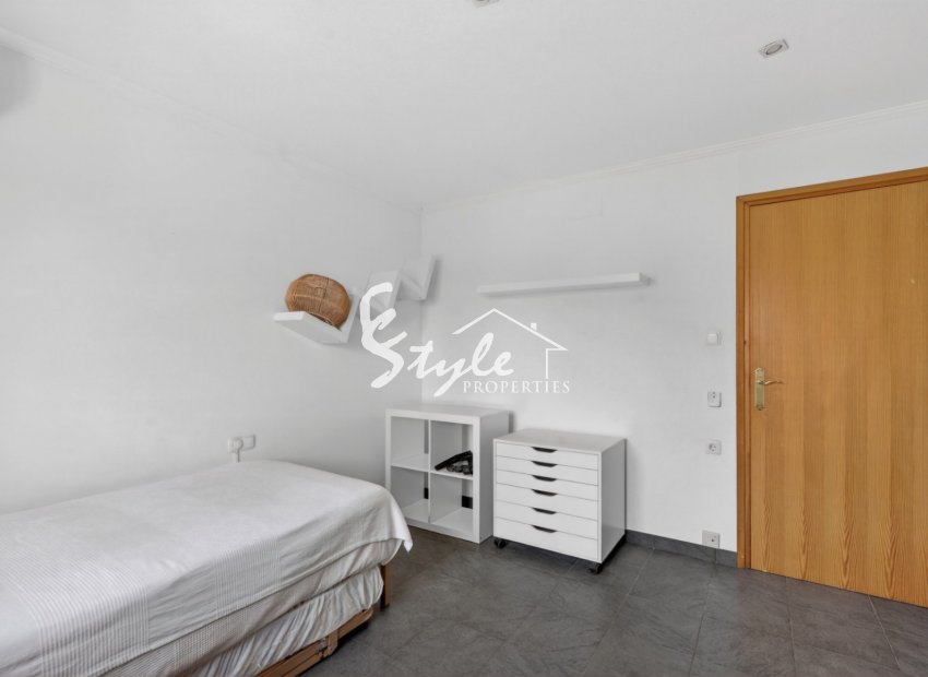 Resale - Villa - Alicante - Santa Pola