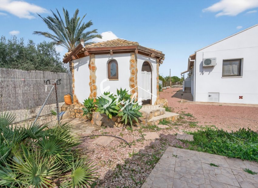 Resale - Villa - Alicante - Santa Pola