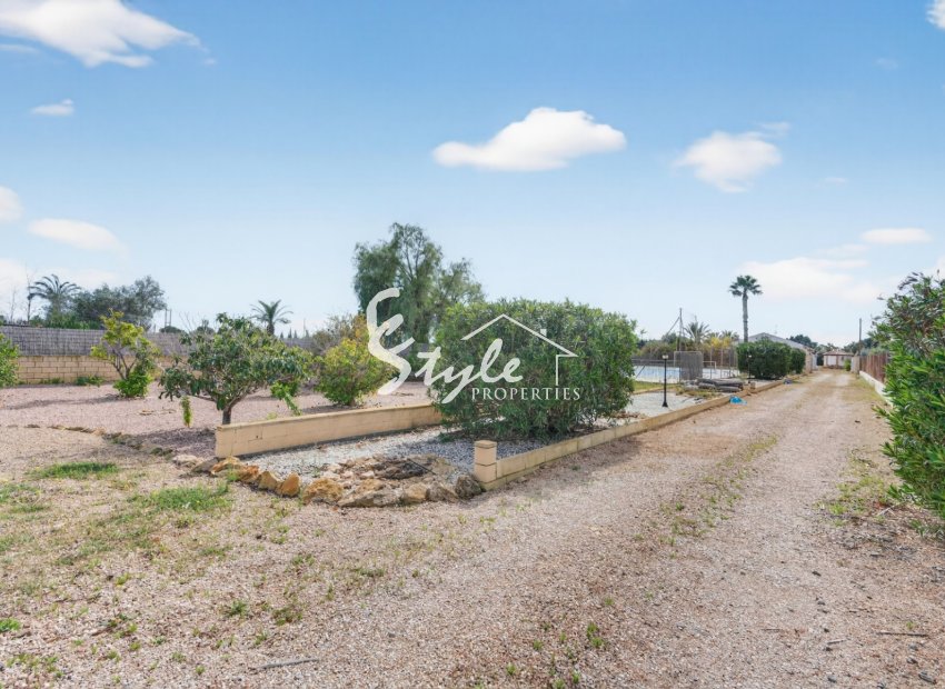 Resale - Villa - Alicante - Santa Pola