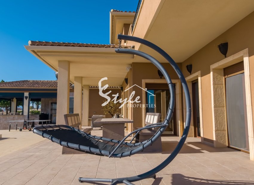 Resale - Villa - Alicante - Torremendo