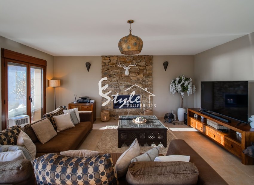 Resale - Villa - Alicante - Torremendo