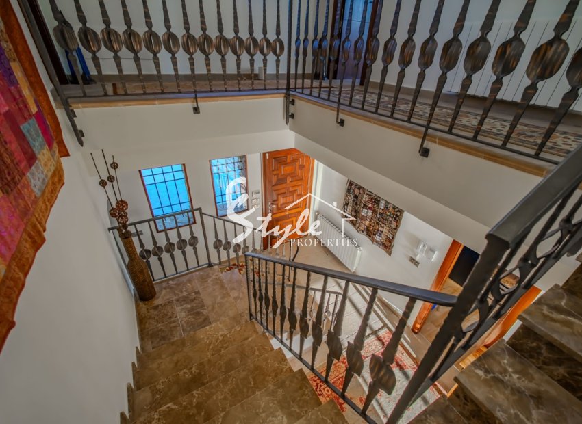 Resale - Villa - Alicante - Torremendo