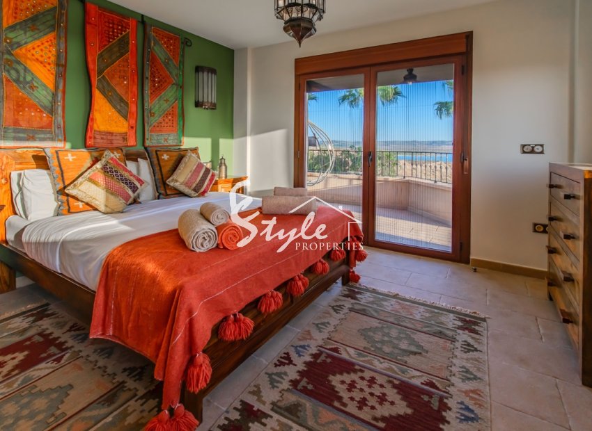 Resale - Villa - Alicante - Torremendo