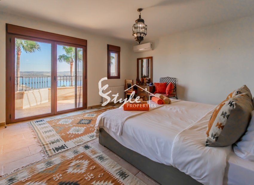 Resale - Villa - Alicante - Torremendo