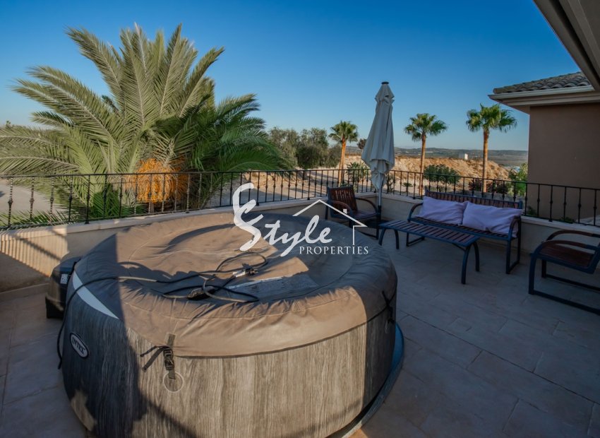 Resale - Villa - Alicante - Torremendo