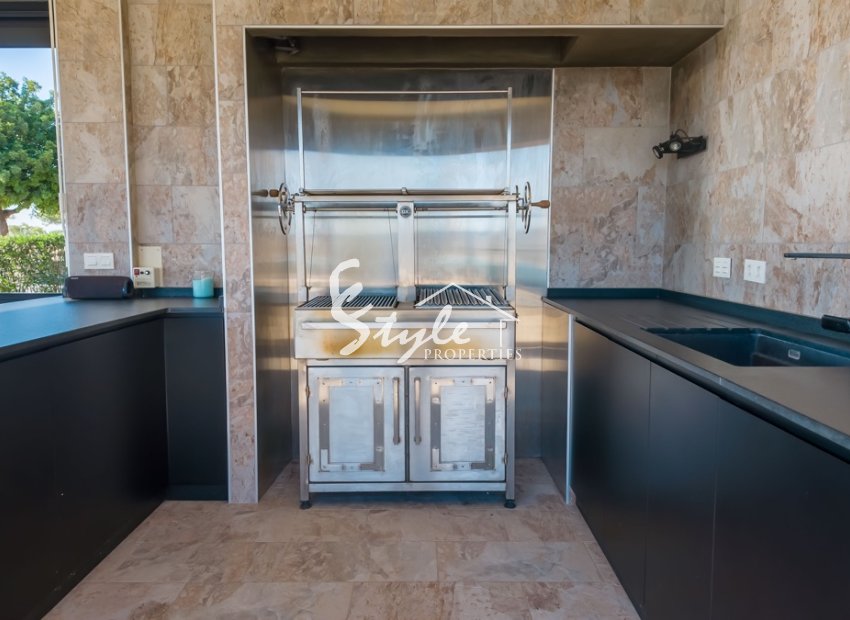 Resale - Villa - Alicante - Torremendo