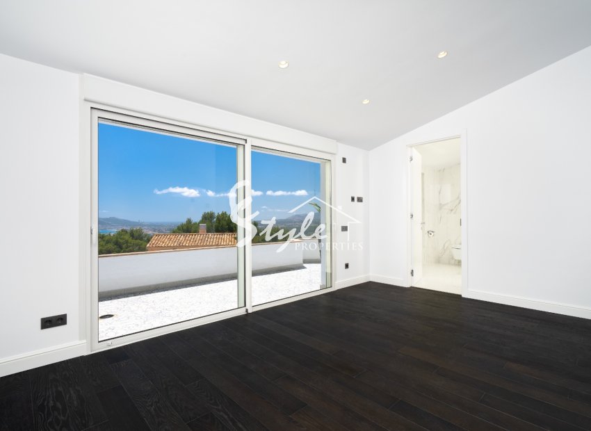 Resale - Villa - Altea