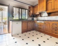 Resale - Villa - Cabo Roig