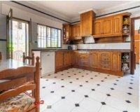 Resale - Villa - Cabo Roig