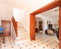 Resale - Villa - Cabo Roig