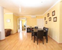 Resale - Villa - Cabo Roig