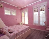 Resale - Villa - Cabo Roig