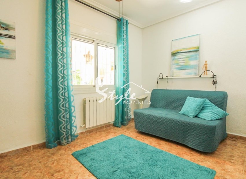 Resale - Villa - Cabo Roig