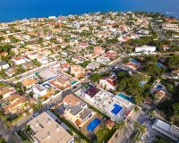 Resale - Villa - Cabo Roig