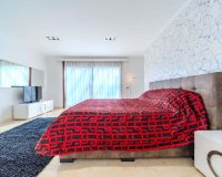 Resale - Villa - Cabo Roig