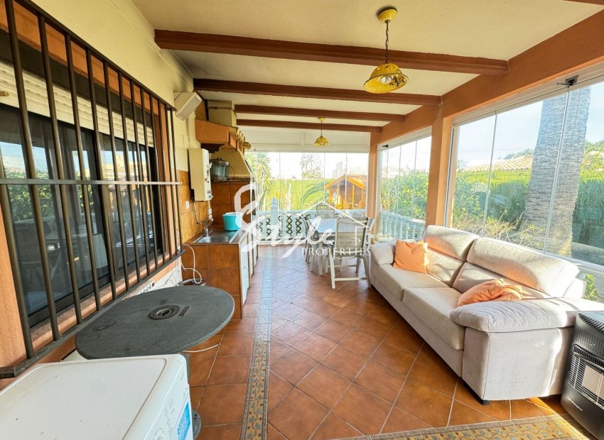 Resale - Villa - Cabo Roig