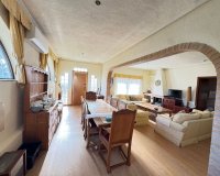 Resale - Villa - Cabo Roig