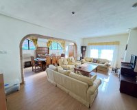 Resale - Villa - Cabo Roig