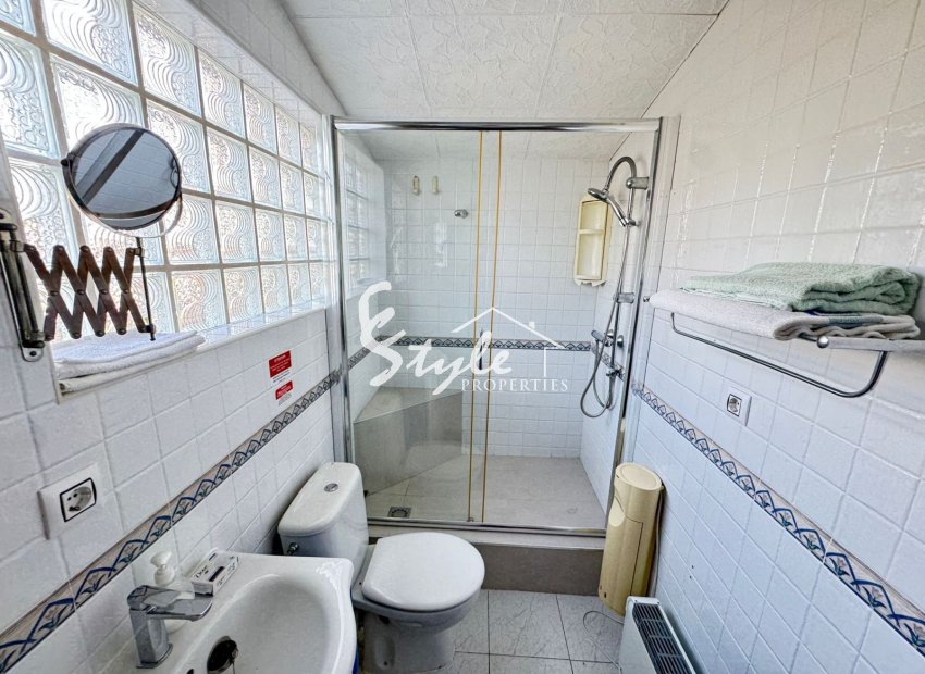 Resale - Villa - Cabo Roig
